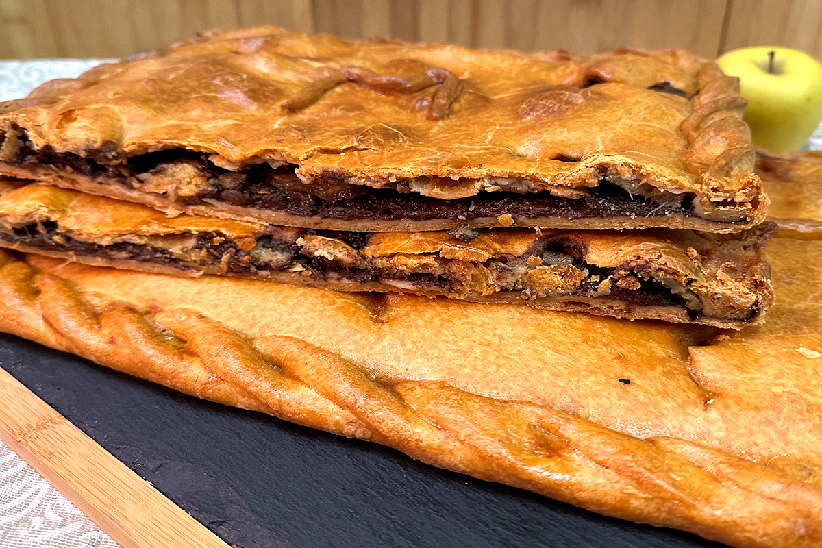 Empanada de morcilla y manzana 